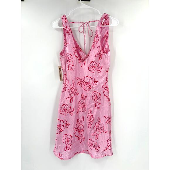 2/$30 NO BOUNDARIES Mini Dress Size XS Pink Mini Y2K Gen Z Floral - Picture 7 of 8